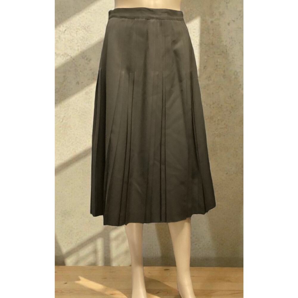 John Meyer pleated preppy academia 100% wool size 8P khaki green